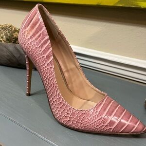 Elegant Pink Croc-Embossed Stiletto Heels